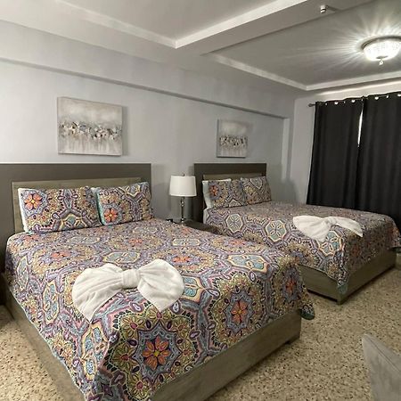 Itza-Bella Suites Isabela Exteriör bild