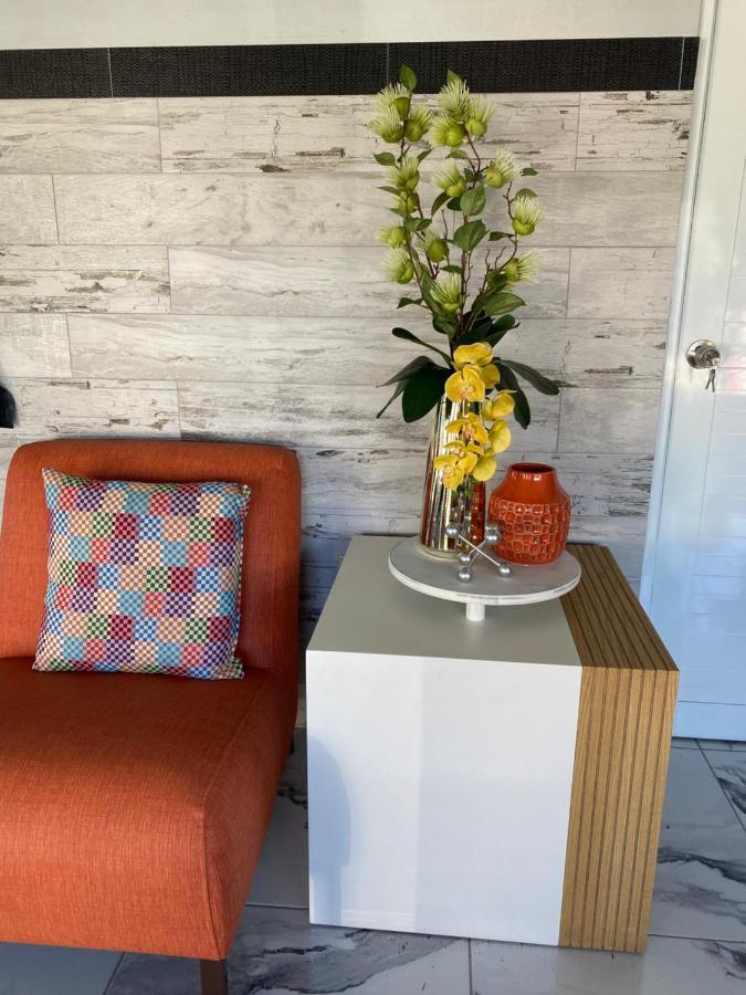 Itza-Bella Suites Isabela Exteriör bild